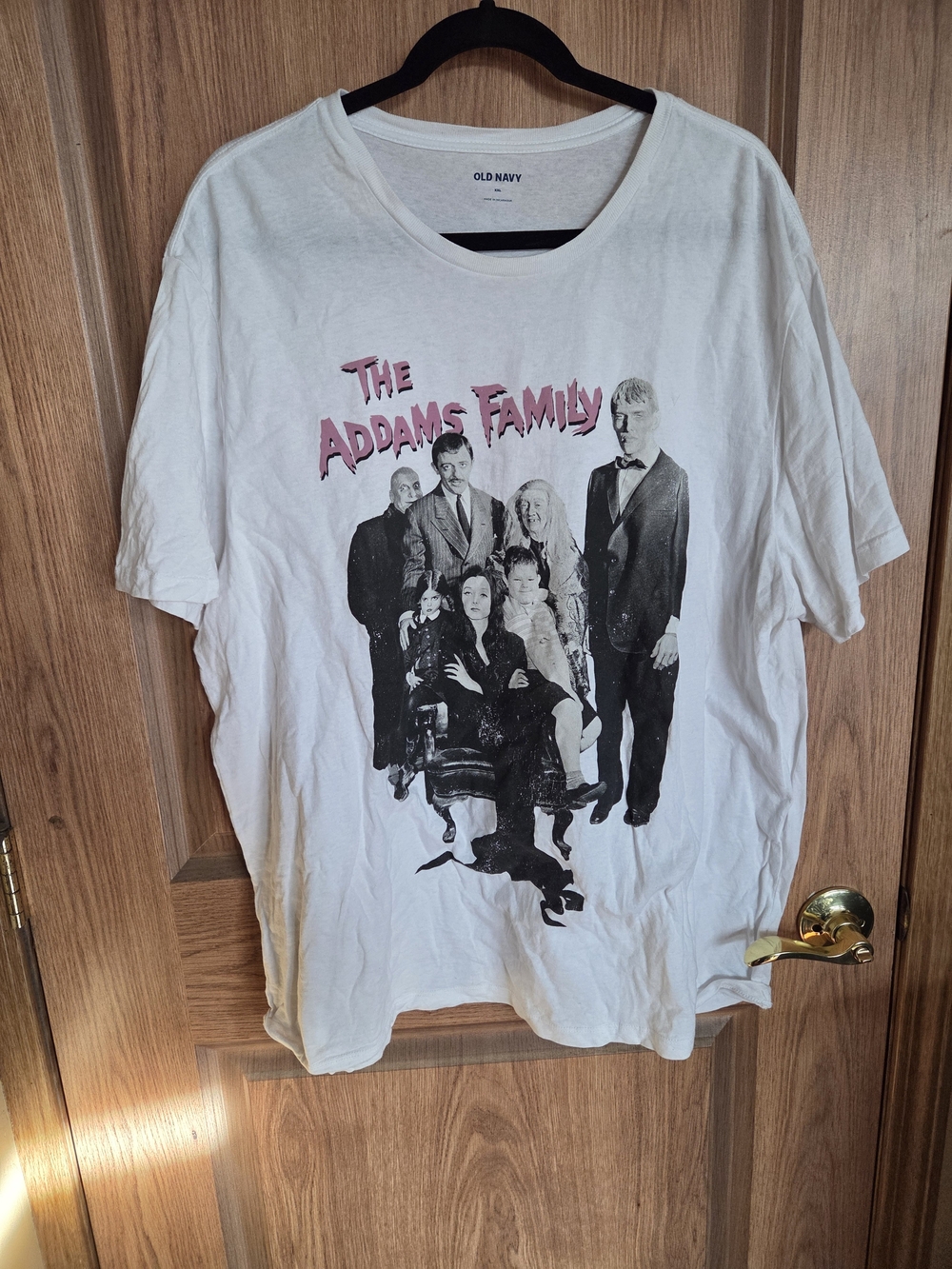 Old Navy The Addams Family Graphic Tee - White with Pink Logo In Size 2XL